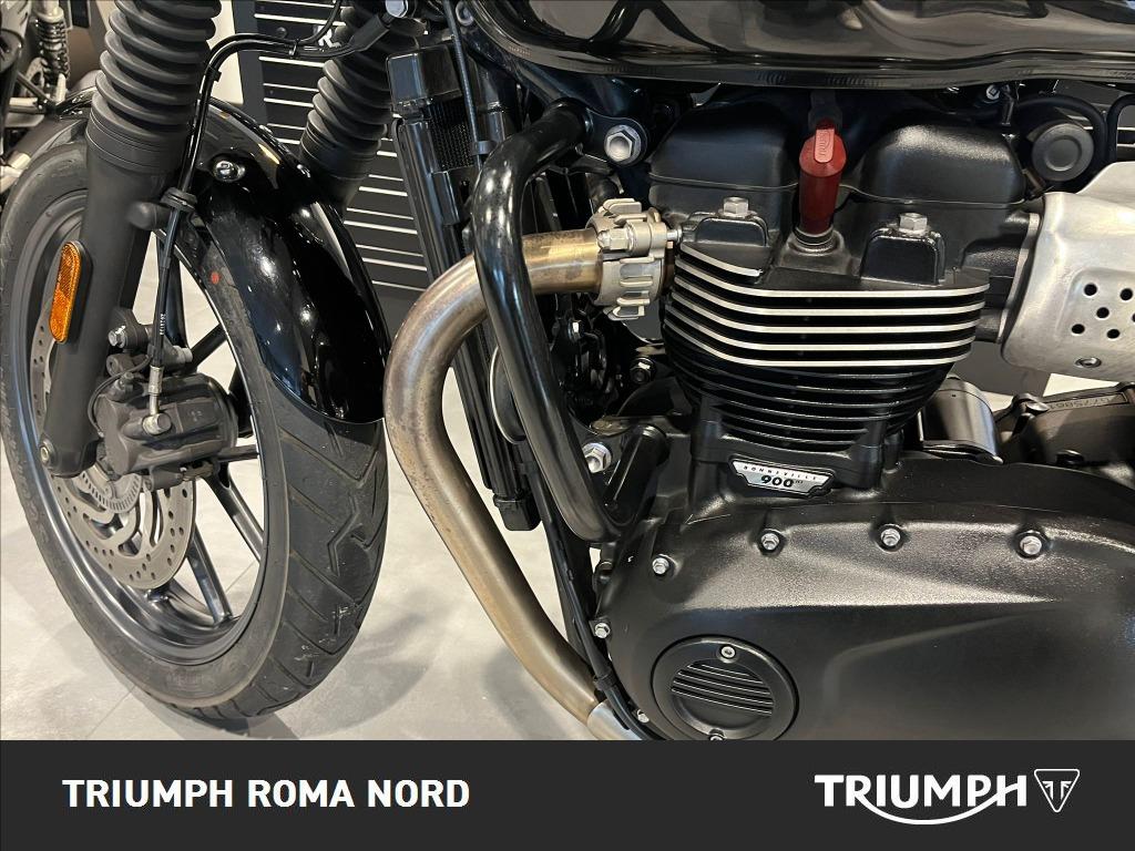 TRIUMPH Street Twin 900 