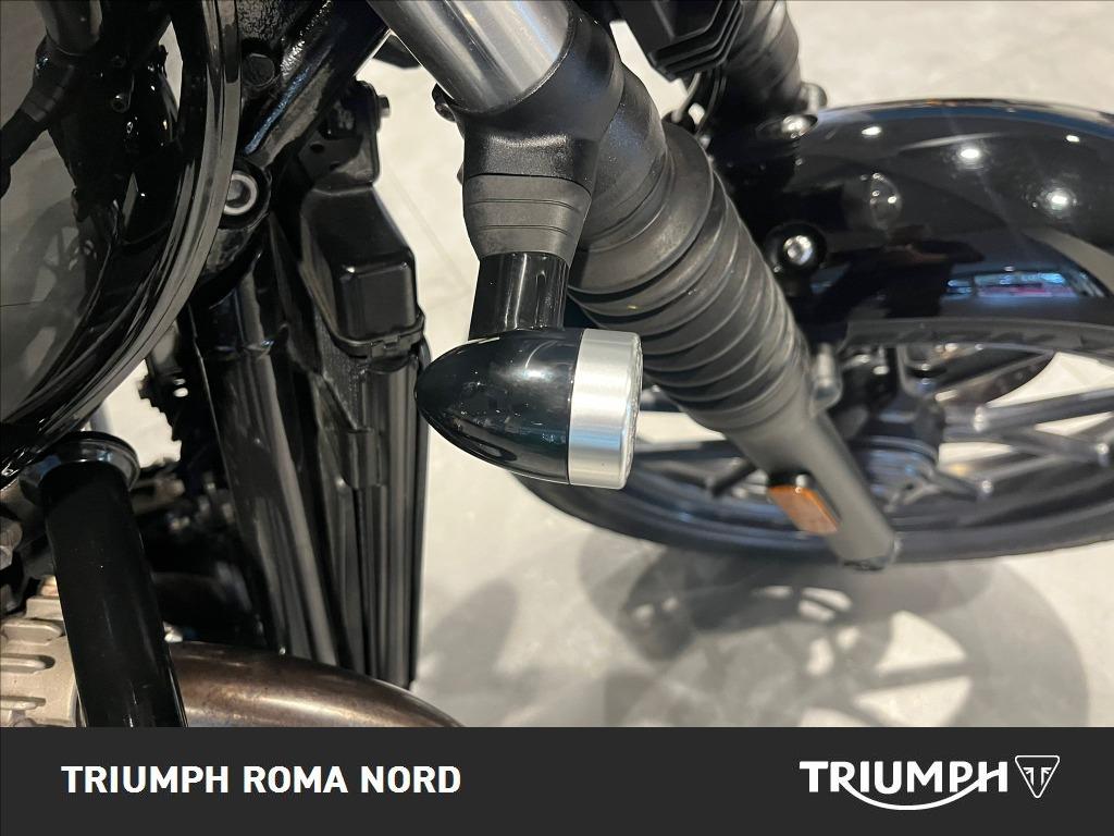 TRIUMPH Street Twin 900 