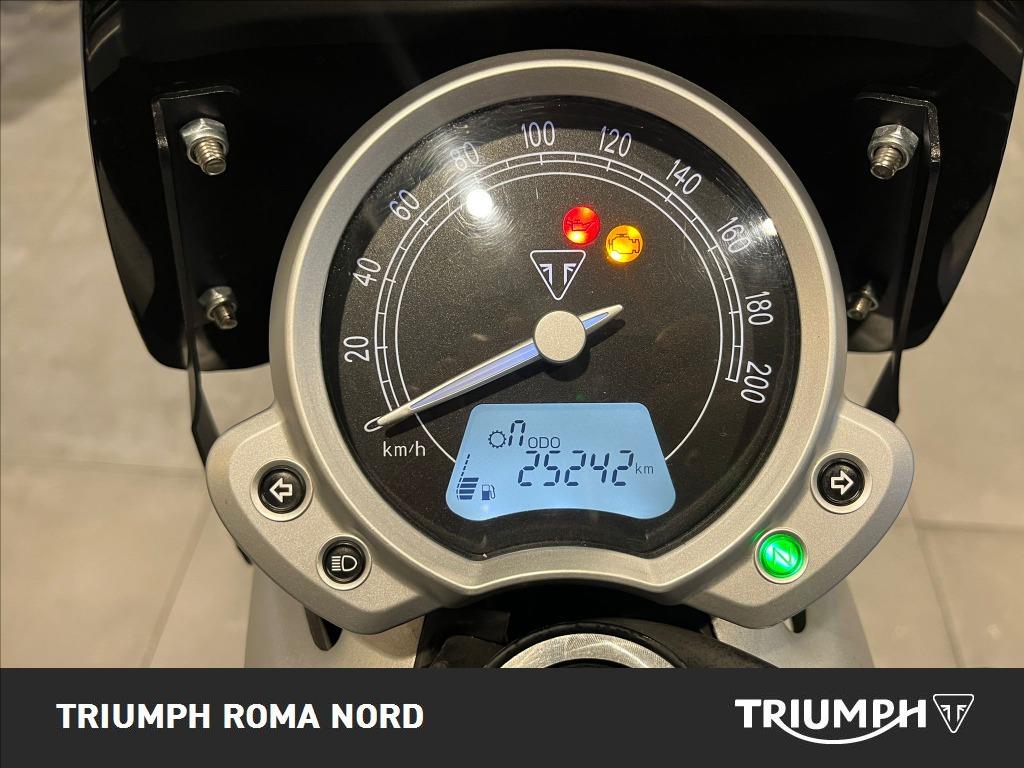 TRIUMPH Street Twin 900 