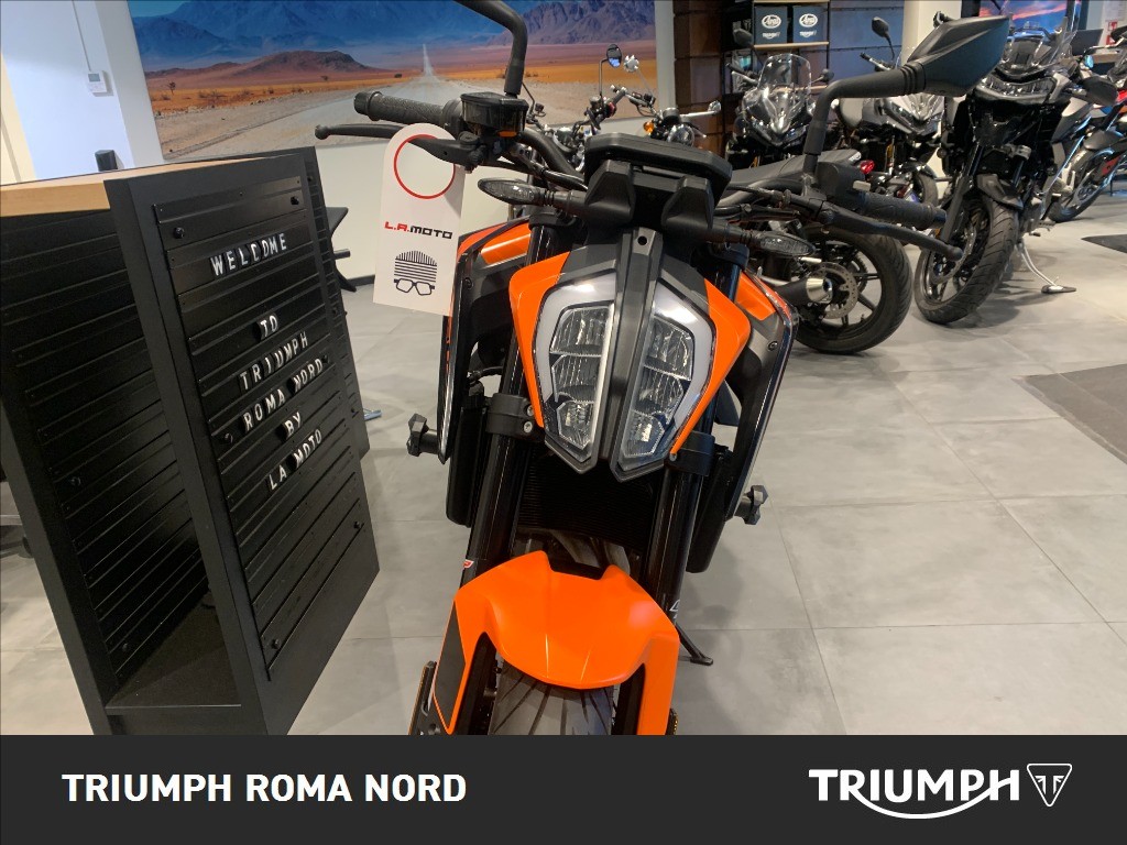 KTM 890 Duke 