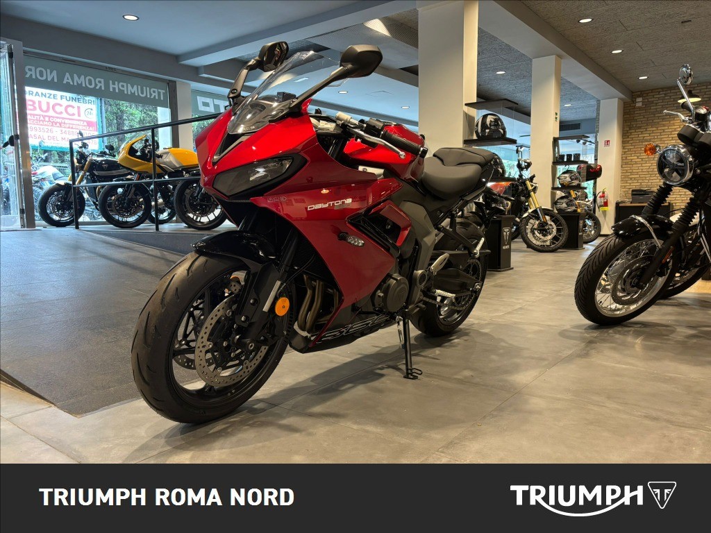 TRIUMPH Daytona 660 Abs