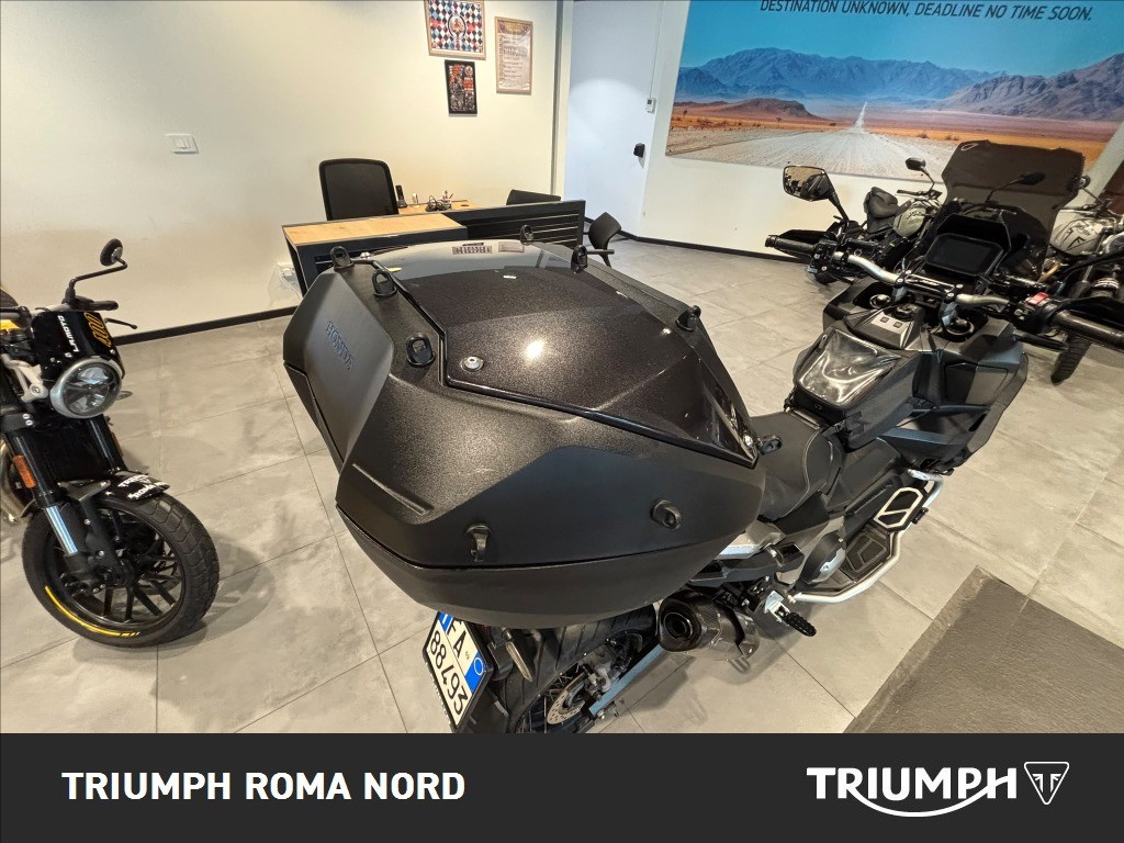HONDA X-ADV 750 DCT Abs